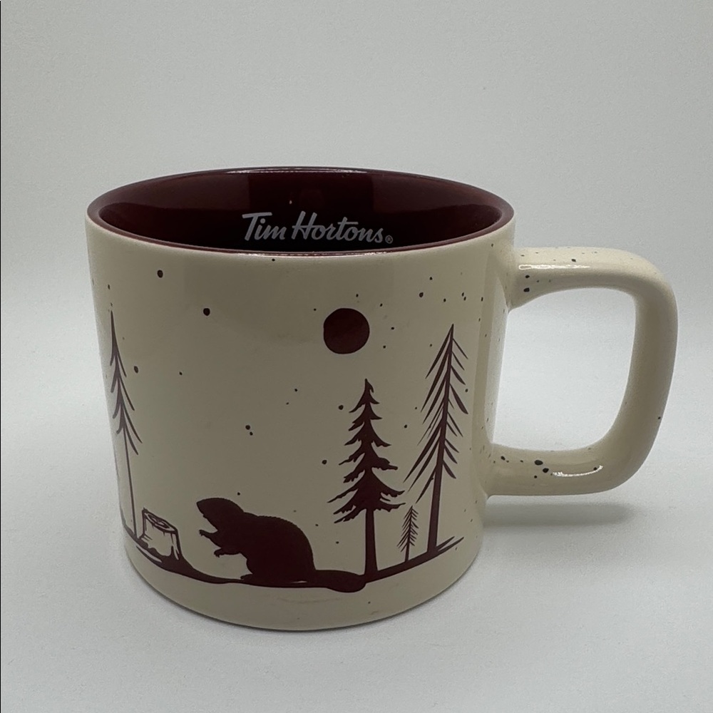 ☕ Tim Hortons 2019 Holiday Collection Mug – Winter Forest Scene, Red Interior